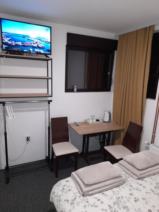 Apartmani Exit Pale Dış mekan fotoğraf