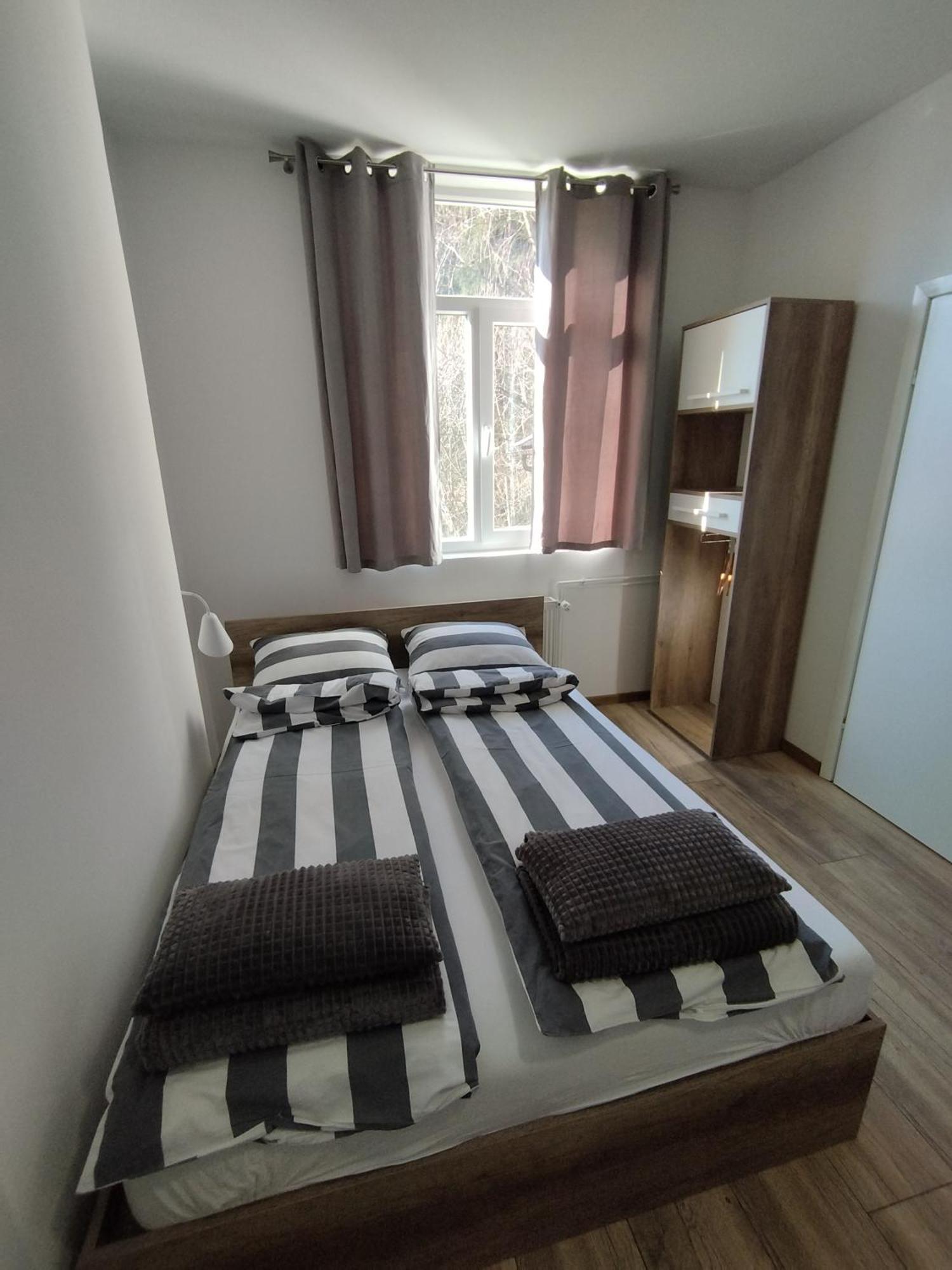 Apartmani Exit Pale Dış mekan fotoğraf