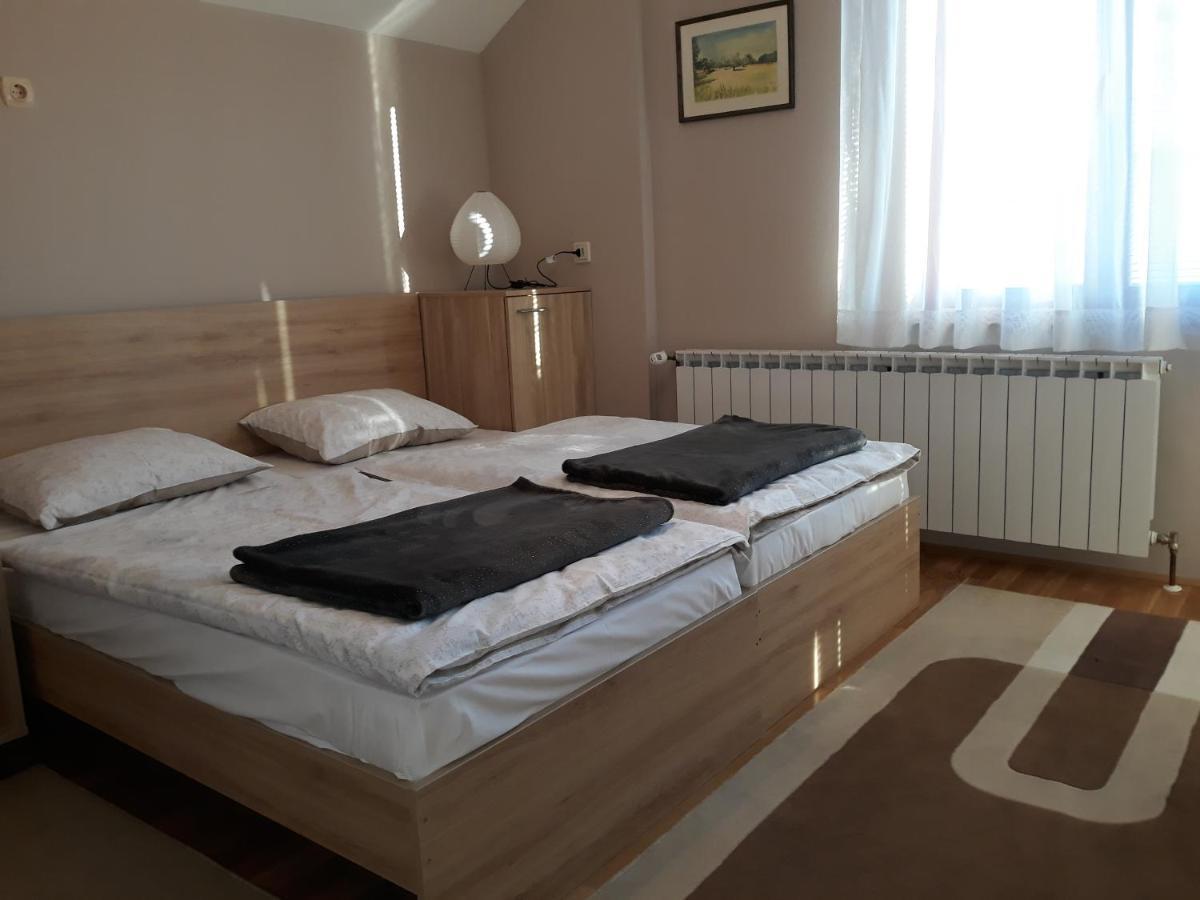 Apartmani Exit Pale Dış mekan fotoğraf